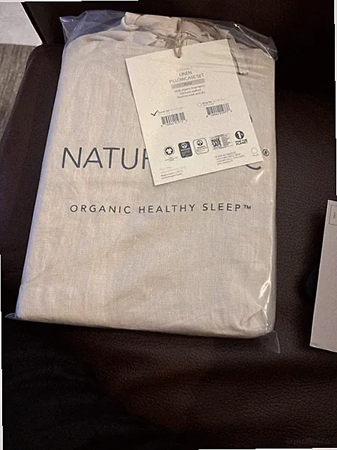 NWT 2pc Naturepedic Organic Linen Pillowcase Set Beige Queen